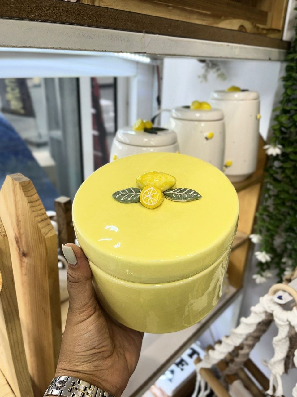 شکلاتخوری لیمو